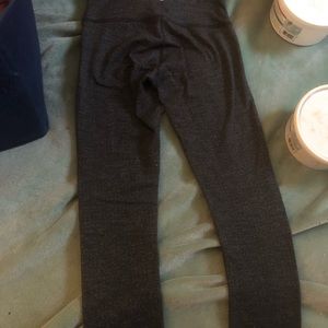 Heather grey lululemon legging bundle with julibee wunder under leggings